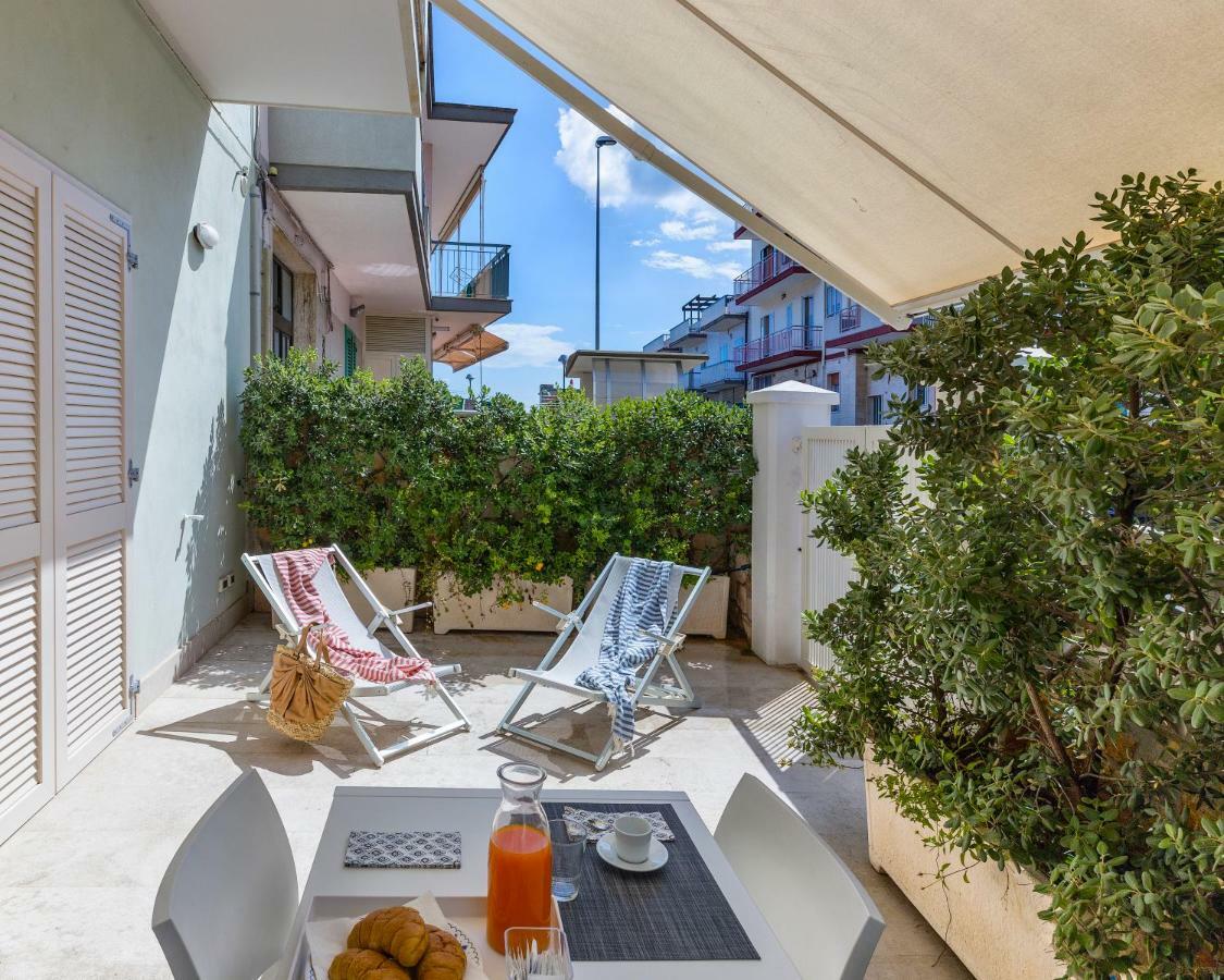 Casetta Sul Mare B Монополи Экстерьер фото